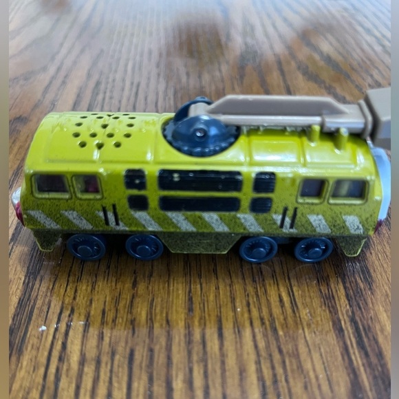 2009 Diesel 10 Thomas  & Friends Take n Play Along Push Diecast Trains Tank Talk - Picture 1 of 5